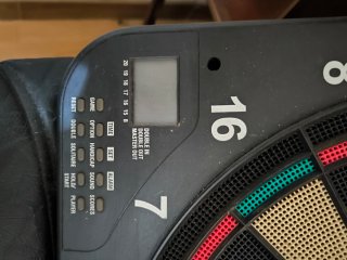 Diana Eléctrica con dardos a estrenar.
