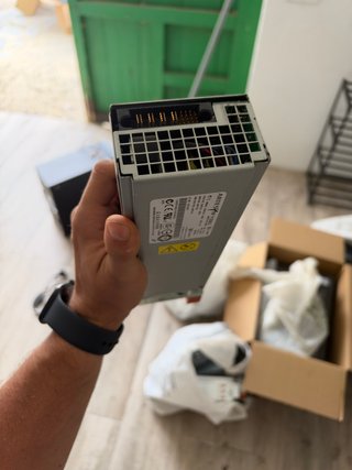 Lote electrónica: PCs, servidores, monitor