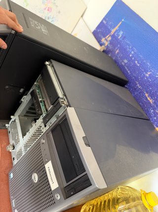 Lote electrónica: PCs, servidores, monitor