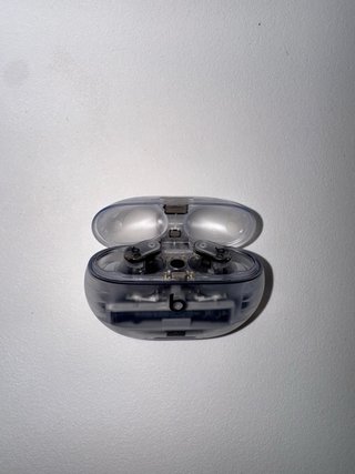 Beats Studio Buds+ Transparentes