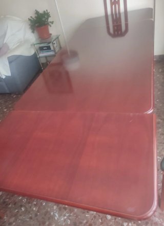 Mesa extensible con 6 sillas