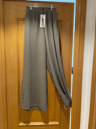 Pantalón palazzo verde oliva