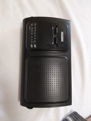 Radio Daewoo Portátil AM/FM Negra