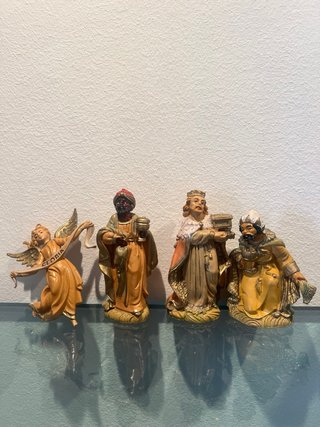 Set di 4 statuine per presepe  rif 248