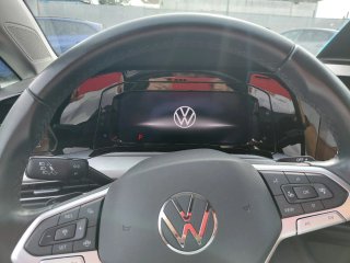 Volkswagen Golf 2024