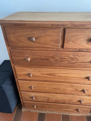 Cómoda de madera maciza