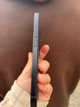 iPhone 15 128GB