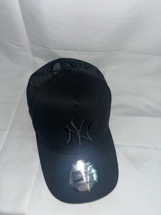 Gorra New Era NY Negra Ajustable