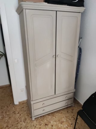 Armario Provenzal de Madera