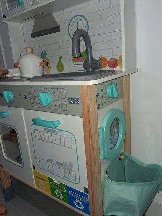 Cocinita de juguete de madera