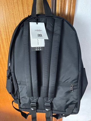 Mochila Eastpak Day Office Negra