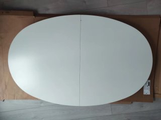 Mesa Kave Home OQUI ovalada blanca