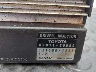 1315816 89871-20050 centralita toyota corolla e12