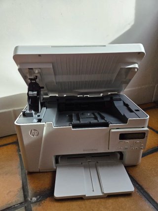 Stampante multifunzione HP LaserJet Pro MFP M26nw
