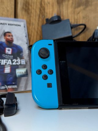 Nintendo Switch V2 Blu/Rossa + Dock + FIFA 23 +