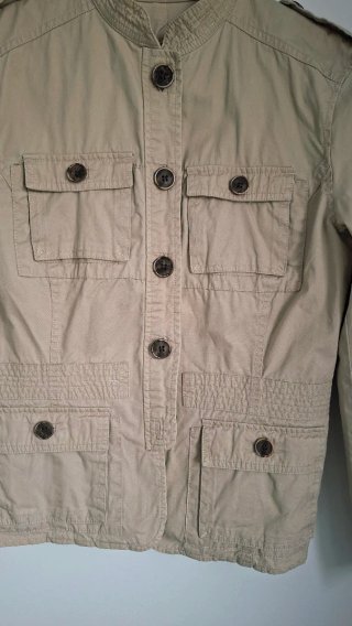Chaqueta Zara estilo safari beige Talla L