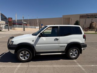 Nissan Terrano II 2.7 TD Sport