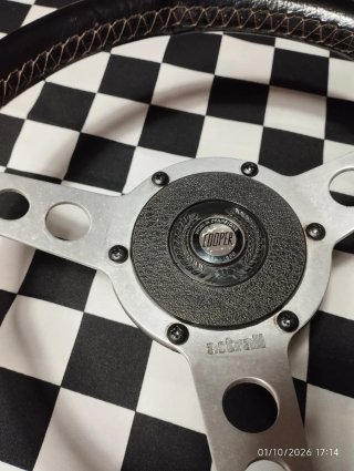 Volante Astrali de Mini Clásico