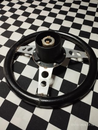 Volante Astrali de Mini Clásico