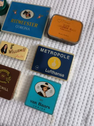 Lote de 9 Cajas Metálicas Antiguas / latas vintage
