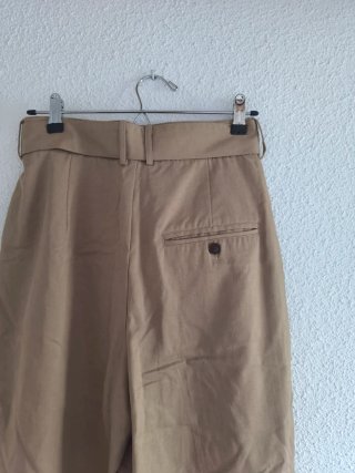 Pantalones de pinzas de Mango