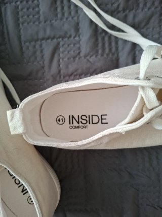Zapatillas  Beige Talla 41