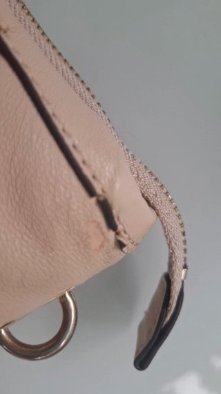 Bolso de hombro Guess beige