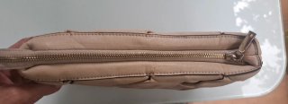 Bolso de hombro Guess beige