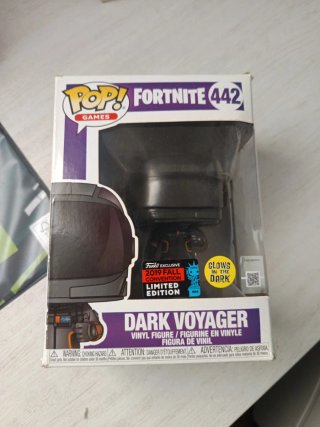 Funko Pop! Fortnite 442 Dark Voyager Glows