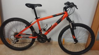 Bicicleta de Montaña Btwin Rockrider.