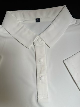 Camiseta blanca estilo polo – Talla L – Nueva