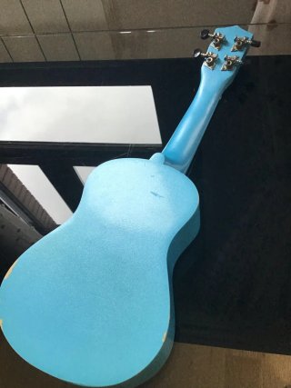 Ukelele Soprano Tiger Azul Claro