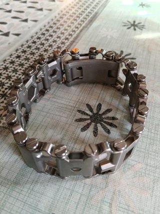 Pulsera Multitarea de Acero