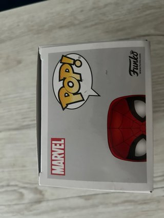 Funko Pop Spider-Man Upgraded Suit 470 (con caja)