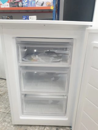 Congelador Vertical Nuevo con Tara