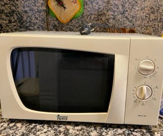 Microondas blanco