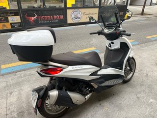 Piaggio Beverly 300 HPE Scooter