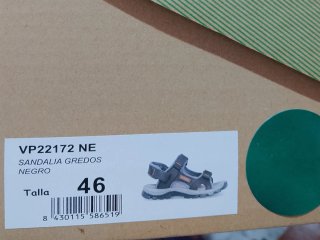 Sandalias Paredes Negro y Gris