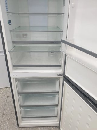 Nevera Haier 1.90m x 60cm