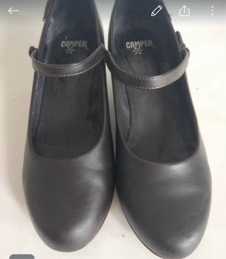 Zapatos de tacón marrones para mujer