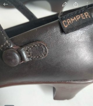 Zapatos de tacón marrones para mujer