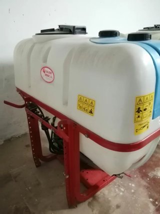 Maquina herbicida