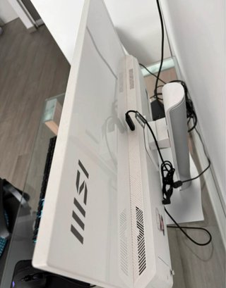 PC Todo en Uno MSI Modern AM271P 27