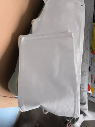 Pantalón vaquero campana blanco