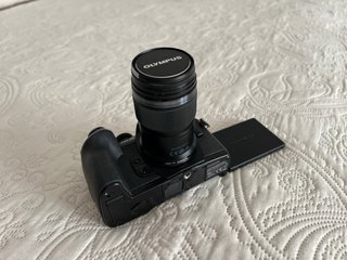Olympus OM-D E-M1 Mark II + Zuiko 60mm 2.8 Macro