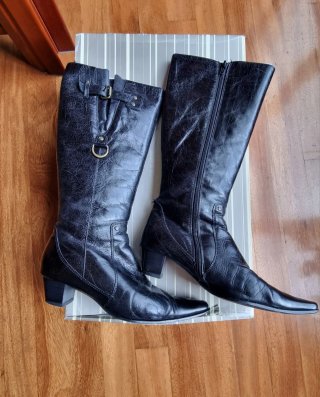 Botas de piel, altas negras T. 37
