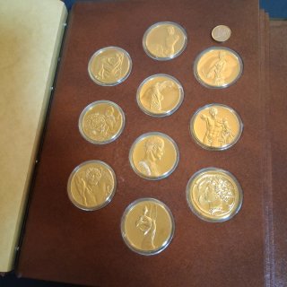 Colección 50 Medallas Bañadas en Oro 24k