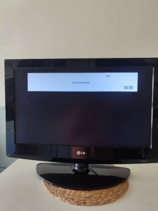 Televisor LG 26LG3000
