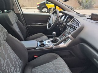 Peugeot 3008 Premium 1.6 HDI 110 FAP