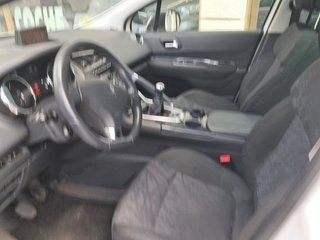 Peugeot 3008 Premium 1.6 HDI 110 FAP